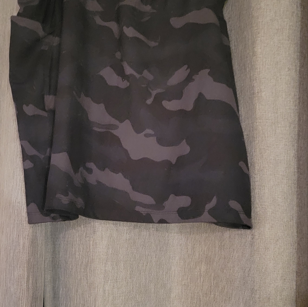 Short with pockets - Picture 4 of 5